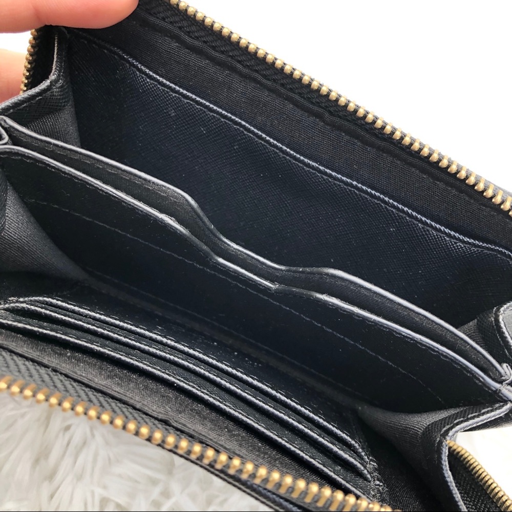 Aldo Black Zip Up Wallet - Picture 7 of 12